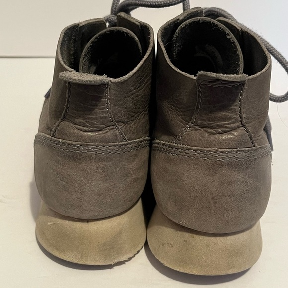 Kodiak Gray Ankle Boots with Suede Finish - Picture 10 of 15